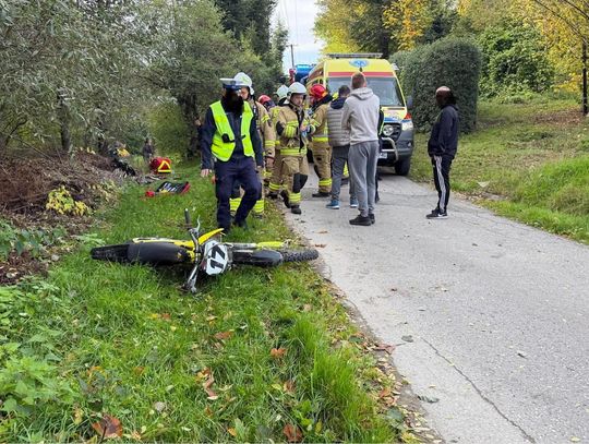 Wypadek dwóch motocyklistów w Porębie Radlnej. Młodzi mężczyźni ranni [ZDJĘCIA]