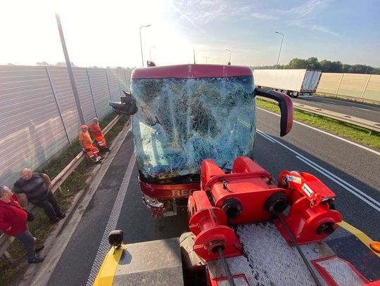 Wypadek czeskiego autokaru na autostradzie A4