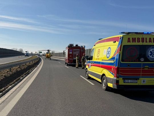 Oświęcim, obwodnica Oświęcimia, wypadek motocyklisty, śmigłowiec LPR, na sygnale, ratownicy medyczni, powiat oświęcimski