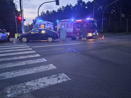 Olkusz, obwodnica Olkusza, powiat olkuski, zderzenie samochodu osobowego z motocyklem, wypadek z udziałem skutera, wypadek z udziałem jednośladu