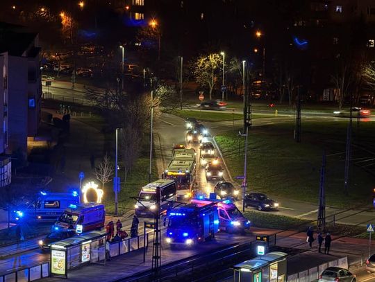 Rondo Piastowskie, Mistrzejowice, wypadek w mistrzejowicach, potrącenie pieszego w Krakowie, akcja ratunkowa, wypadek drogowy, potrącenie w rejonie ronda piastowskiego