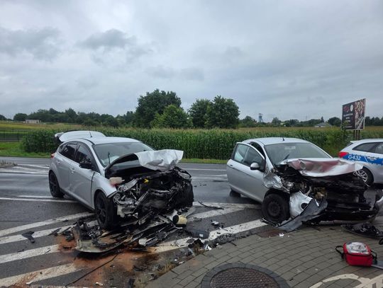 wypadek Brzeszcze, DW933 wypadek, wypadek Ofiar Oświęcimia, zderzenie samochodów Brzeszcze, kolizja Brzeszcze
