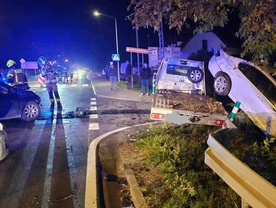 Wypadek w Makowie. Trzy osoby ranne, w tym ciężarna kobieta