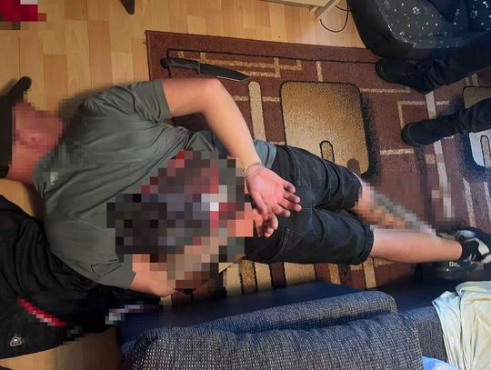 Za szalik klubowy zaatakowali nastolatków w gminie Skawina. Cztery osoby zatrzymane