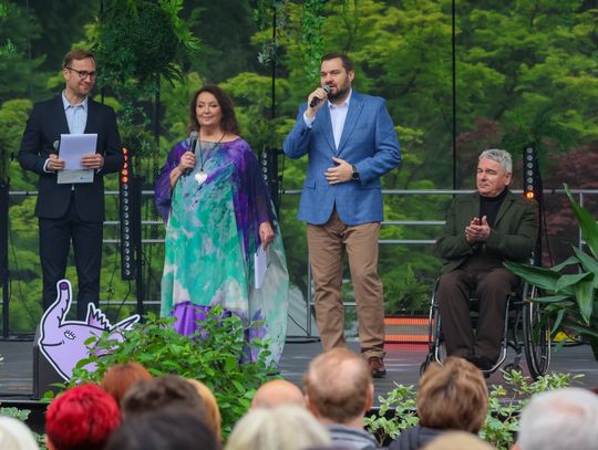Zaczarowany dzień w ogrodzie...