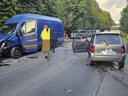 Jaroszowiec, Klucze, powiat olkuski, wypadek w powiecie olkuskim, zderzenie samochodów w powiecie olkuskim