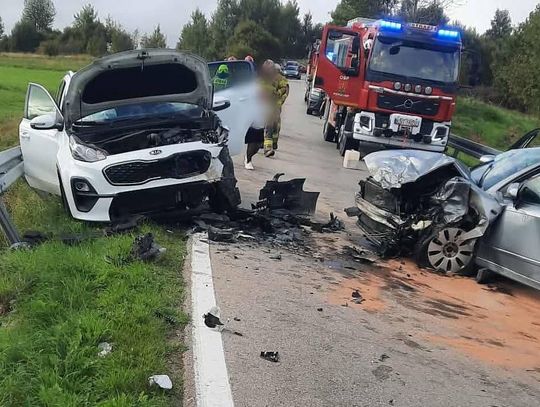 Załuczne, Piekielnik, gmina Czarny Dunajec, zderzenie dwóch samochodów osobowych, akcja ratunkowa, akcja ratownicza, na sygnale
