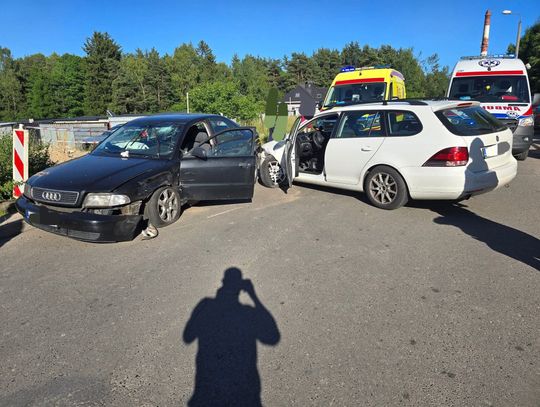 wypadek w Olkuszu, zderzenie samochodów osobowych Olkusz, akcja ratunkowa Olkusz, powiat olkuski, poszkodowana osoba Olkusz