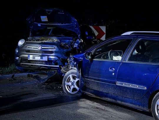 Węglówka, powiat myślenicki, gmina Wiśniowa, na sygnale, wypadek drogowy w Węglówce, akcja ratunkowa