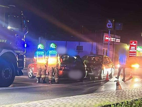Dobczyce, wypadek w Dobczycach, zderzenie samochodów osobowych w Dobczycach, powiat myślenicki, wypadek drogowy, na sygnale, akcja ratunkowa