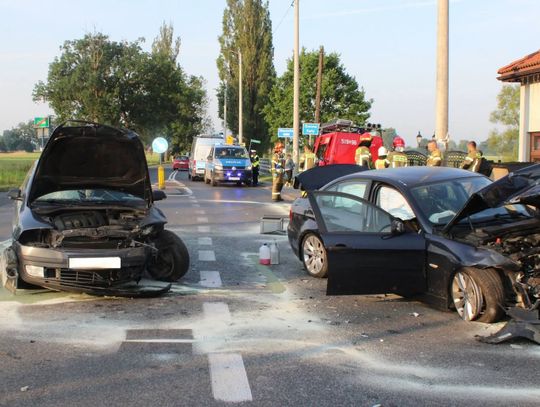 wypadek Osiek, zderzenie samochodów Osiek, Osiek Tarniówka wypadek, policja Osiek, ranny kierowca