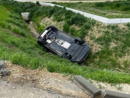 wypadek Szczurowa, powiat brzeski, dachowanie Szczurowa, obwodnica Szczurowej wypadek, kolizja Szczurowa