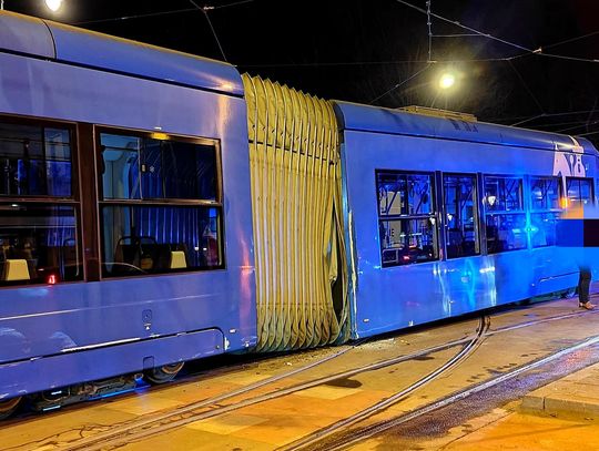 Kraków, zderzenie tramwajów w centrum Krakowa, poczta główna w Krakowie, ulica Starowiślna w Krakowie, utrudnienia w Krakowie