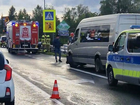 Zderzenie trzech pojazdów na Zakopiance w Gaju. Były duże korki [FOTO, FILM]