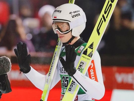 Kacper Tomasiak, Paweł Wąsek, Kamil Stoch, Maciej Kot, engelberg, zawody pucharu świata w Szwajcarii, skoki narciarskie, puchar świata