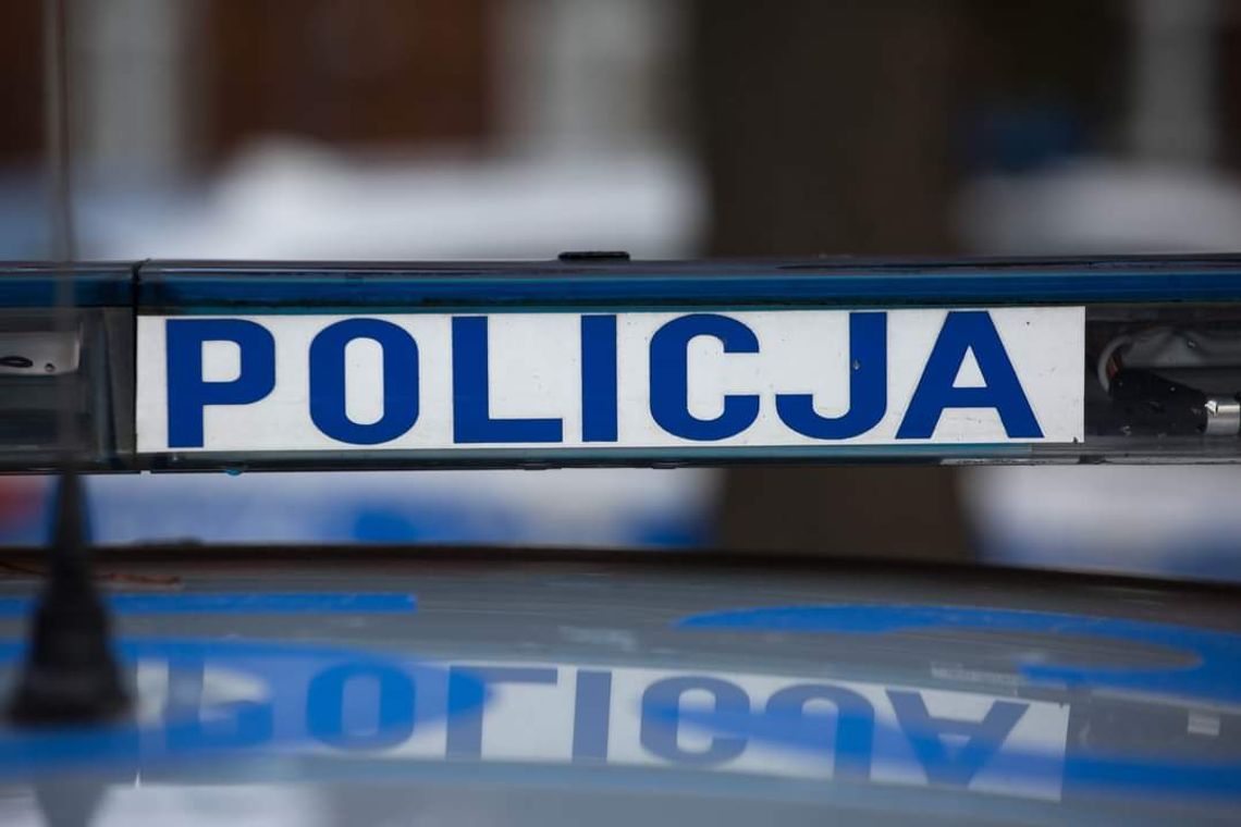 Na zdjęciu sygnały świetlne radiowozu Policji