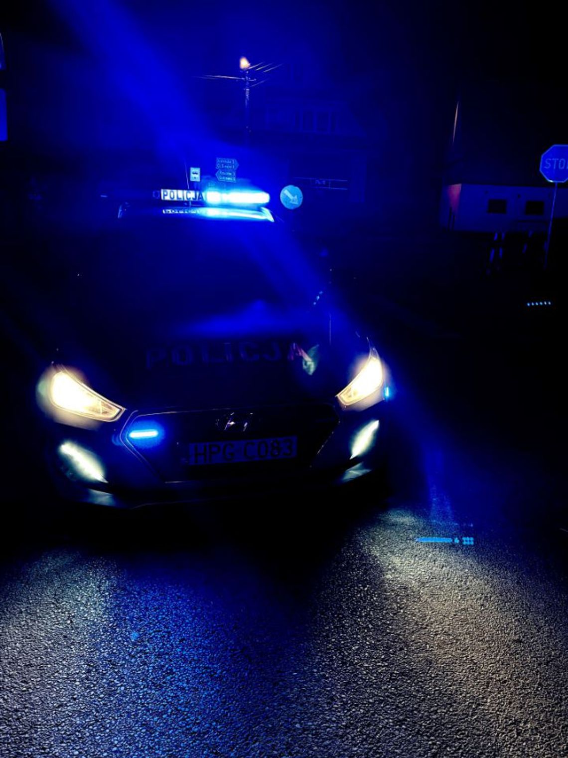 Nowy Targ, pościg policjantów w Nowym Targu, 16-letni kierowca, pościg policyjny za 16 latkiem, pościg na Podhalu, młodociany kierowca