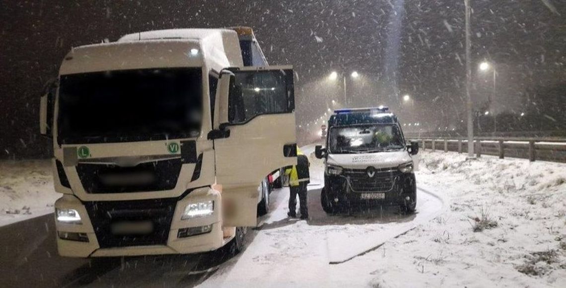 2300 km jechał bez snu i miał  40 ton na kołach. Tir z Turcji zatrzymany w Polsce