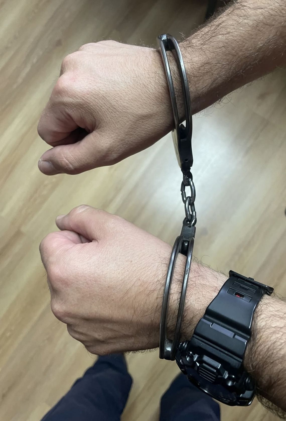 25-latek z Tarnowa w areszcie. Znęcał się nad rodzicami i prowadził auto po pijanemu Tarnów, znęcanie nad rodziną, przemoc w rodzinie, jazda po pijaku, alkohol, 25-latek znęcał się nad rodzicami