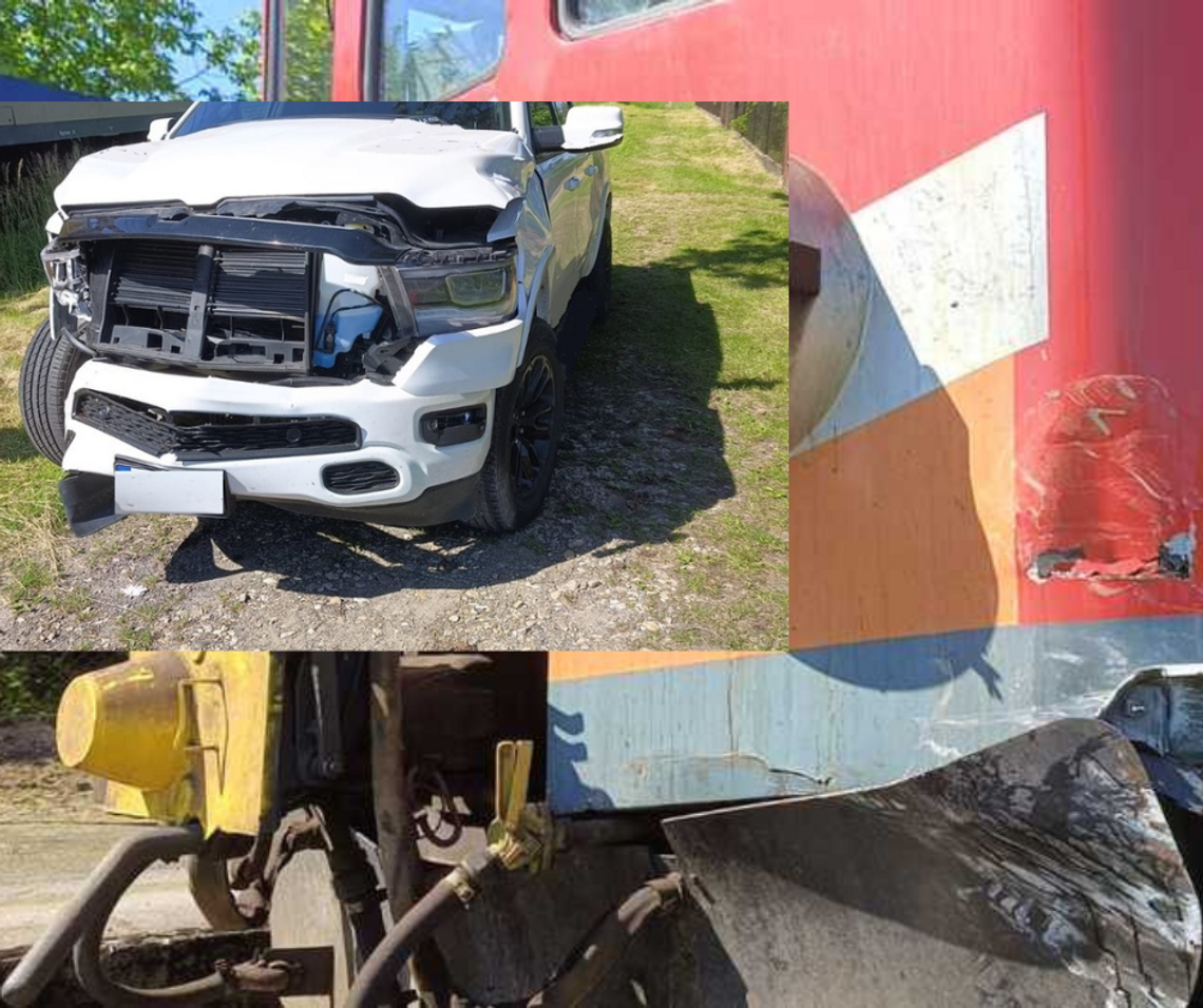 Na zdjęciu uszkodzony samochód i pociąg po zderzeniu w Bulowicach