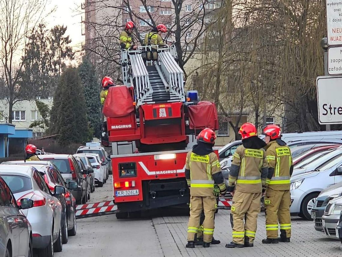 Akcja ratunkowa na Osiedlu Kościuszkowskim w Nowej Hucie