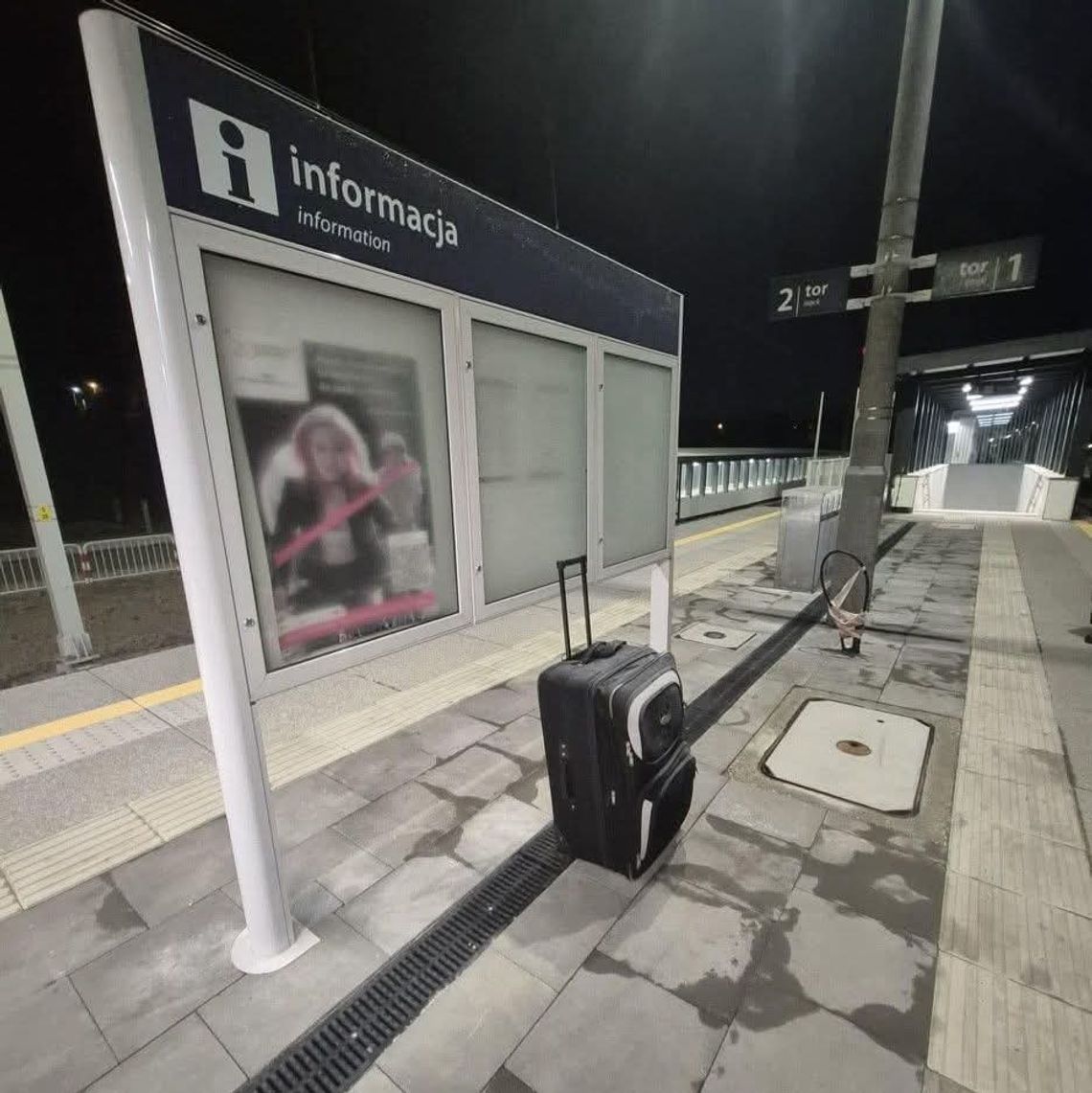 Zaryte, Rabka zaryte, na sygnale, walizka, stacja kolejowa, Podhale, powiat nowotarski, alarm służb