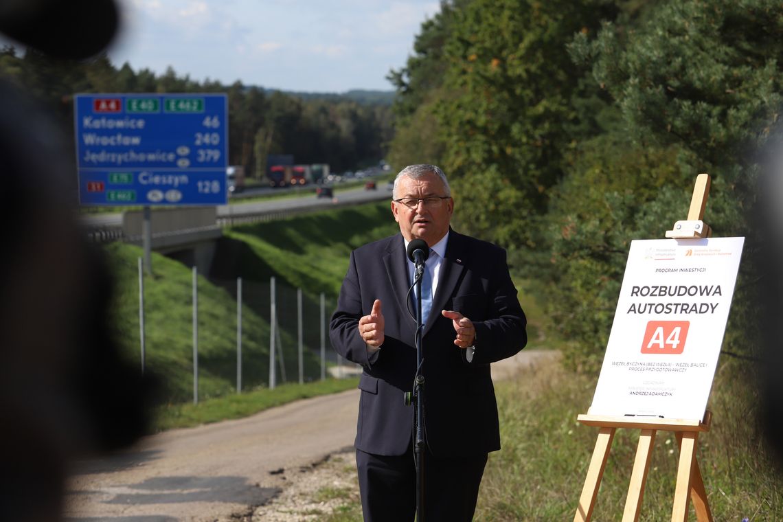 Na zdjęciu minister infrastruktury Andrzej Adamczyk