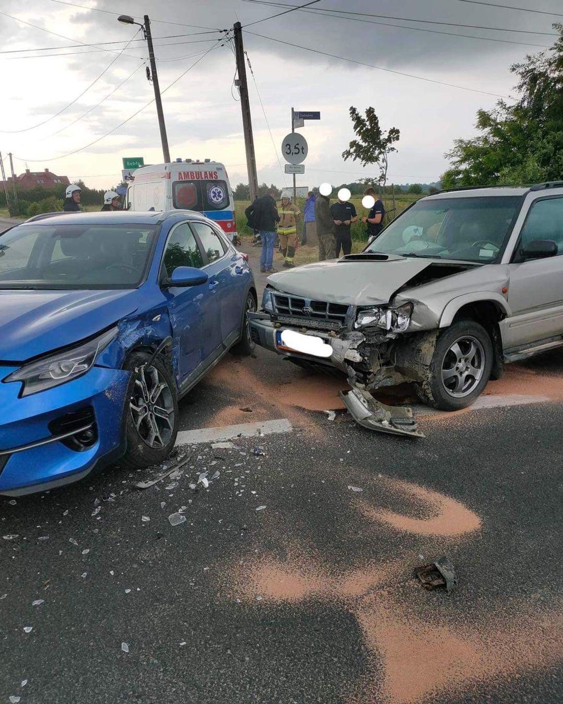 Bębło. Kolejne zderzenie samochodów na trasie Kraków-Olkusz [FOTO]