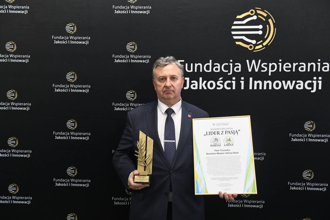 "Bezpieczna Gmina 2025" - Czekoladowy medal za 6150 złotych! Burmistrz Trzcionka mistrzem autopromocji (za nasze pieniądze)!