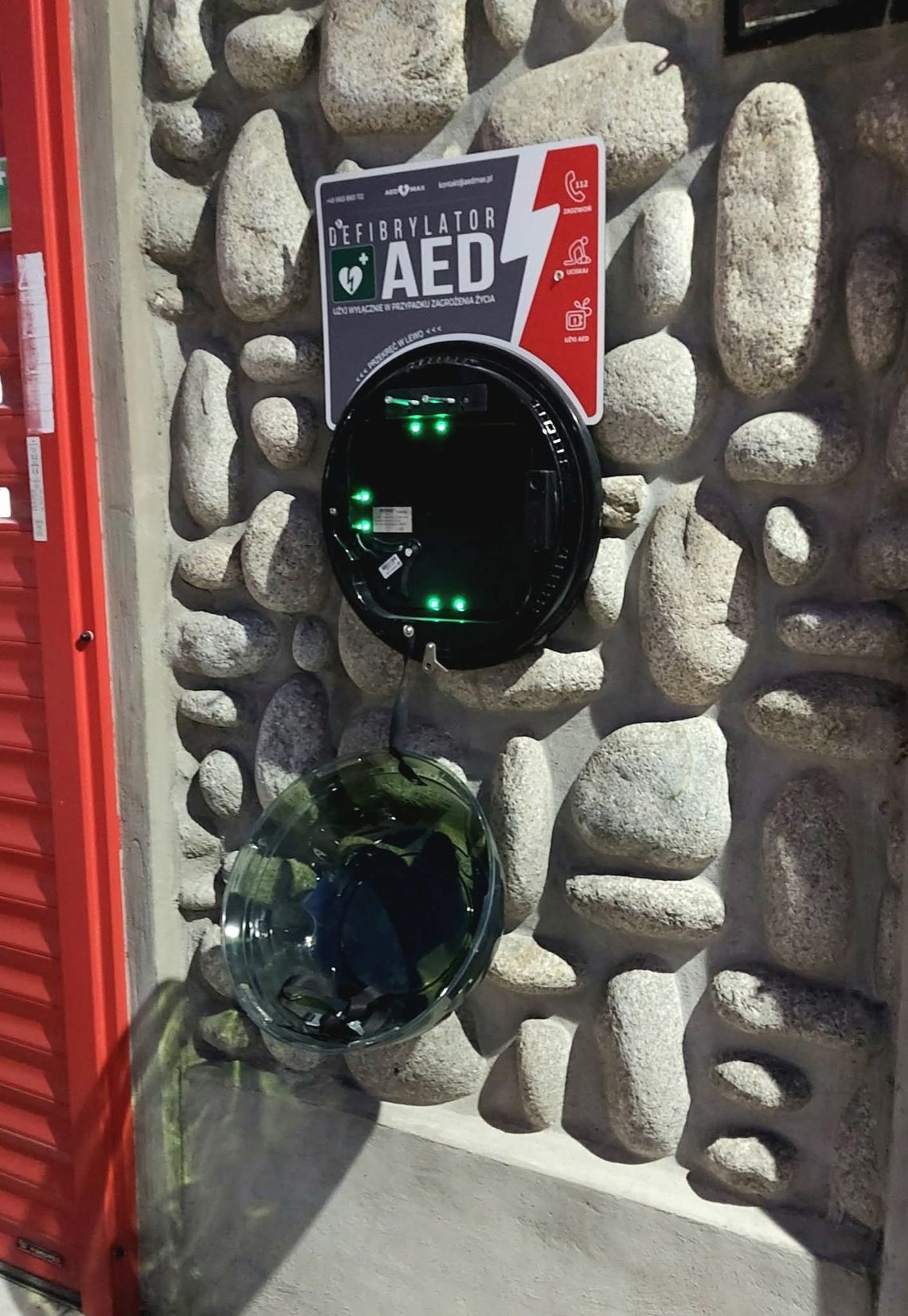 Defibrylator AED.