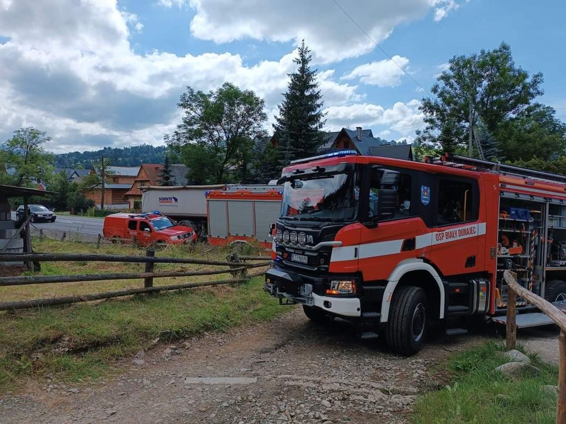 Blisko tragedii w Białym Dunajcu. Mężczyzna wpadł do potoku [ZDJĘCIA]