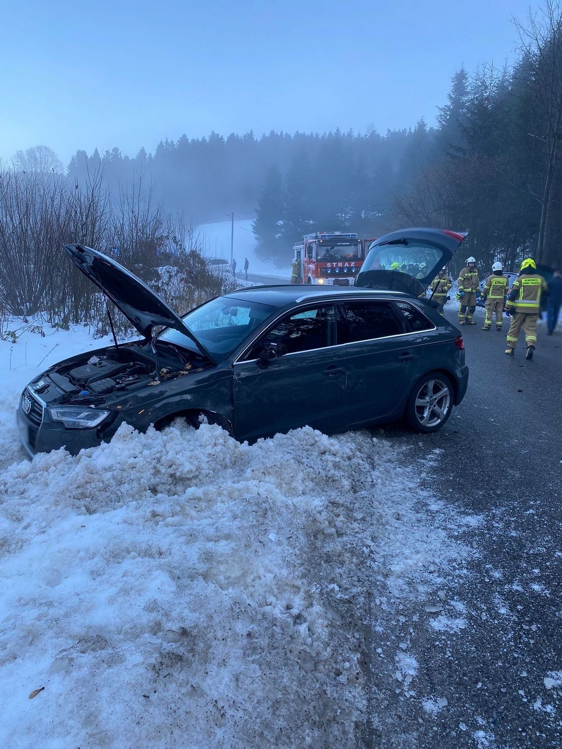 Cieniawa. Jedna osoba ranna w zderzeniu dwóch samochodów