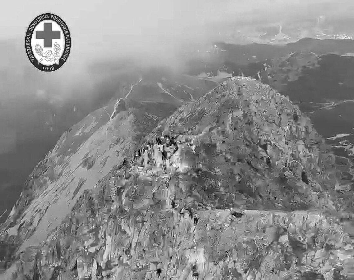 Tatrzańskie Ochotnicze Pogotowie Ratunkowe, wypadki w Tatrach, Tatry, czarna środa w Tatrach, śmigłowiec TOPR, Zakopane, śmierć, wypadki w górach