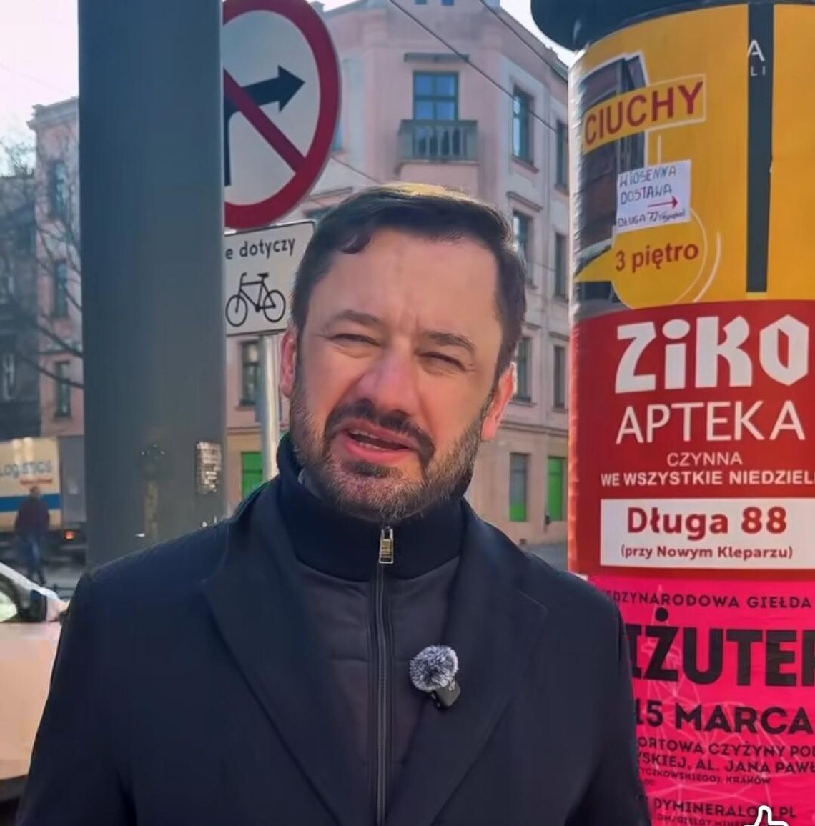 Aleksander Miszalski, słupy reklamowe, nośniki reklamowe, Kraków, prezydent Krakowa nakazał usunięcie nielegalnych słupów