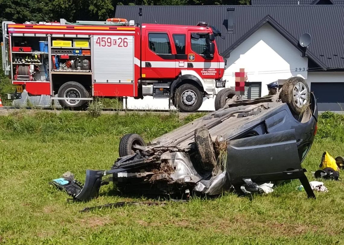 wypadek Laskowa, dachowanie Kamionka Mała, wypadek pow. limanowski, utrudnienia w ruchu Laskowa, wypadek dzisiaj Małopolska
