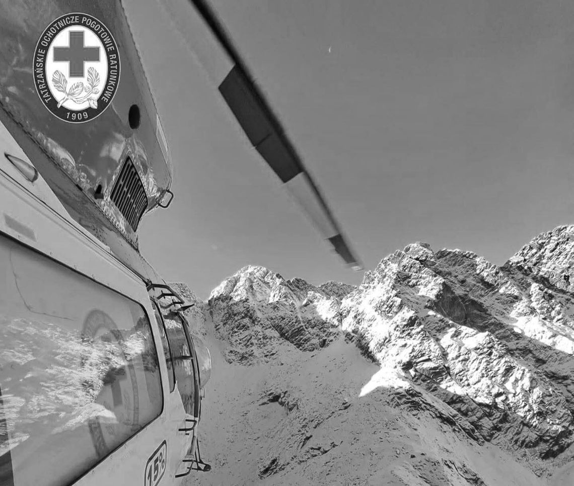 TOPR, śmigłowiec TOPR, tragedia w Tatrach, śmierć turysty w Tatrach, Podhale, powiat tatrzański, tatrzańskie ochotnicze pogotowie ratunkowe