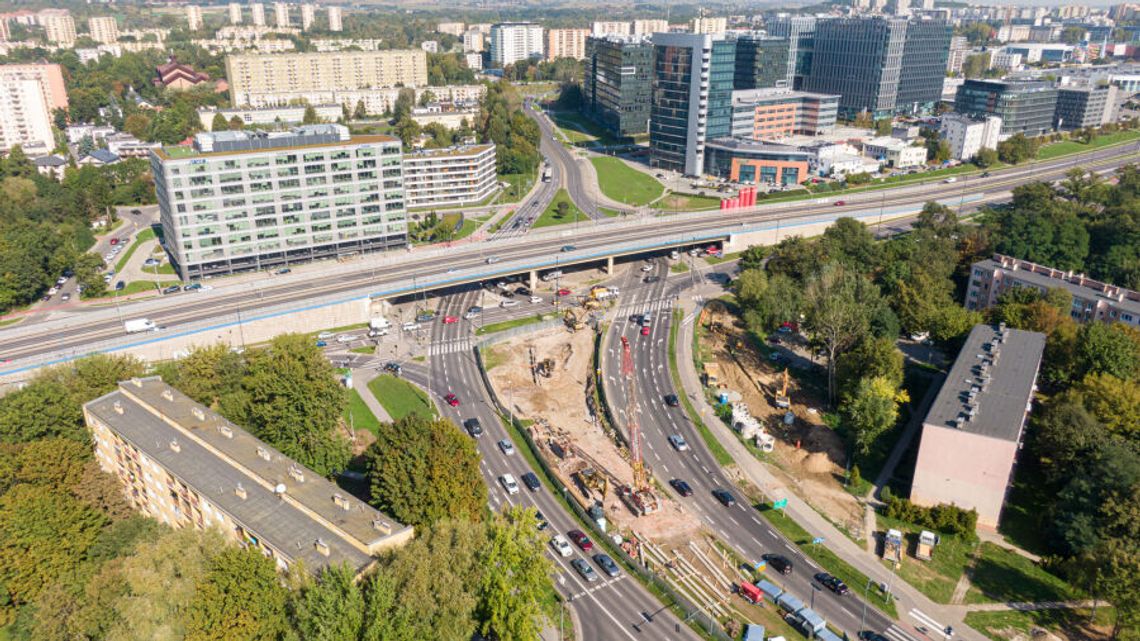 Największe utrudnienia występują na rondzie Polsadu