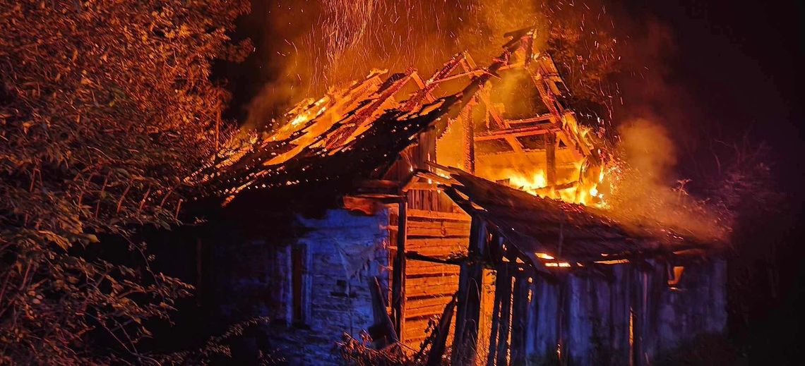 Zalas, powiat krakowski, straż pożarna, strażacy, akcja gaśnicza, pożar w miejscowości Zalas, akcja ratunkowa