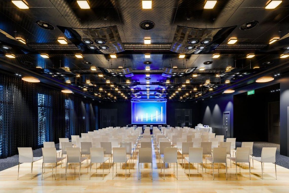 Prestiżowa sala konferencyjna.