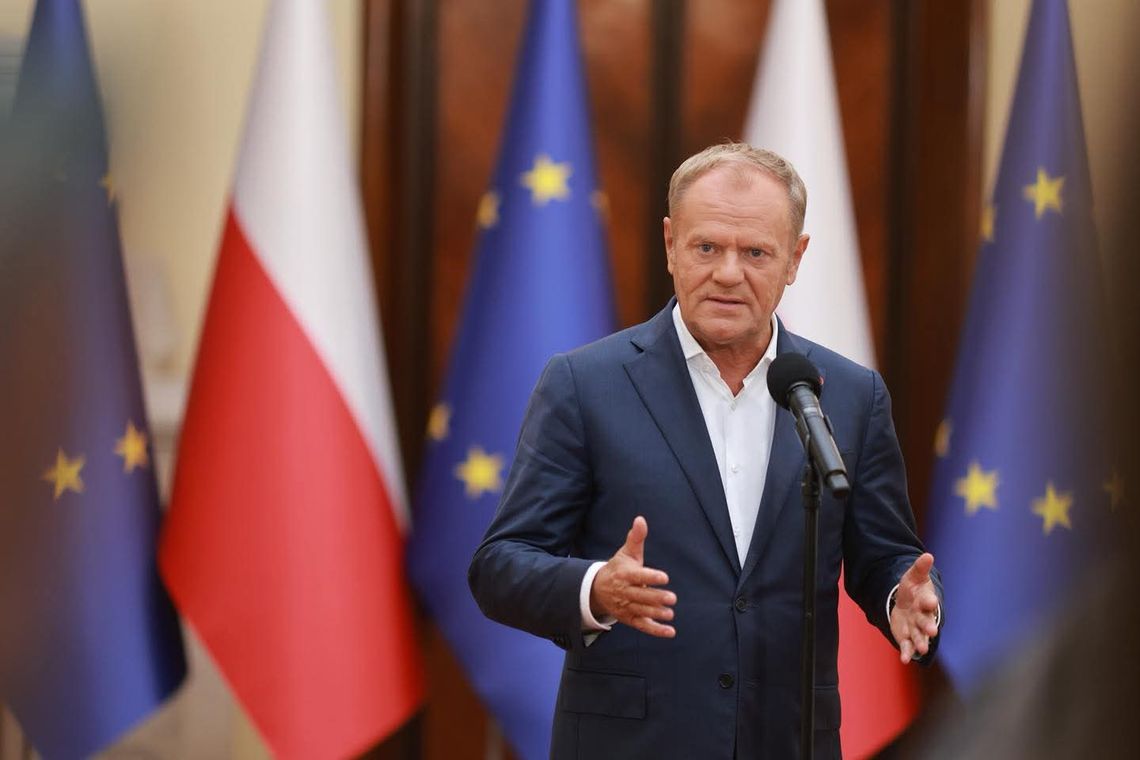 Fatalna wiadomość dla przedsiębiorców. Składka zdrowotna rekordowo wystrzeli w górę Donald Tusk, ministerstwo finansów, zmiana zasad naliczania składki zdrowotnej, mali przedsiębiorcy, podwyżka składki zdrowotnej, obietnice Tuska