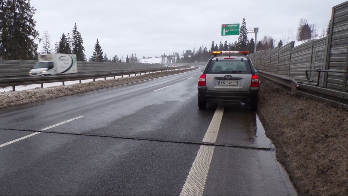 Zakopianka, pęknięcie Zakopianki, pęknięcie drogi, uszkodzenie drogi, fuszerka, Podhale, Rdzawka, Klikuszowa