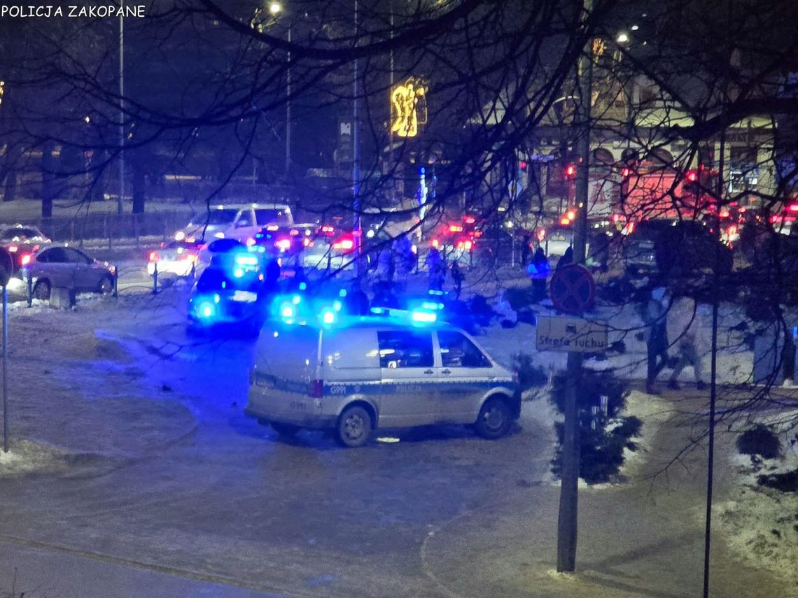 Zakopane, LIDL, na sygnale, akcja ratunkowa, alarm pożarowy, straż pożarna, strażacy, alarm w Zakopanem