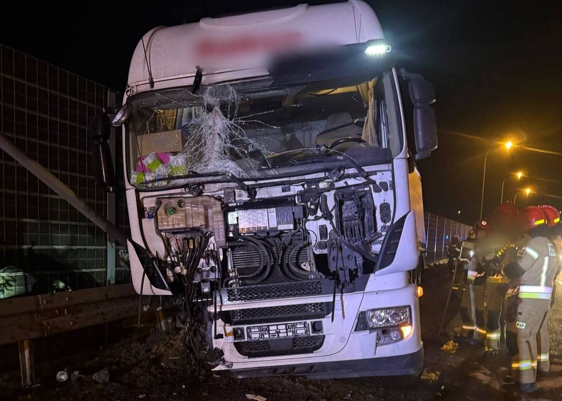 A4, autostrada a4, wypadek ciężarówki na autostradzie a4, Kraków, Rzeszów