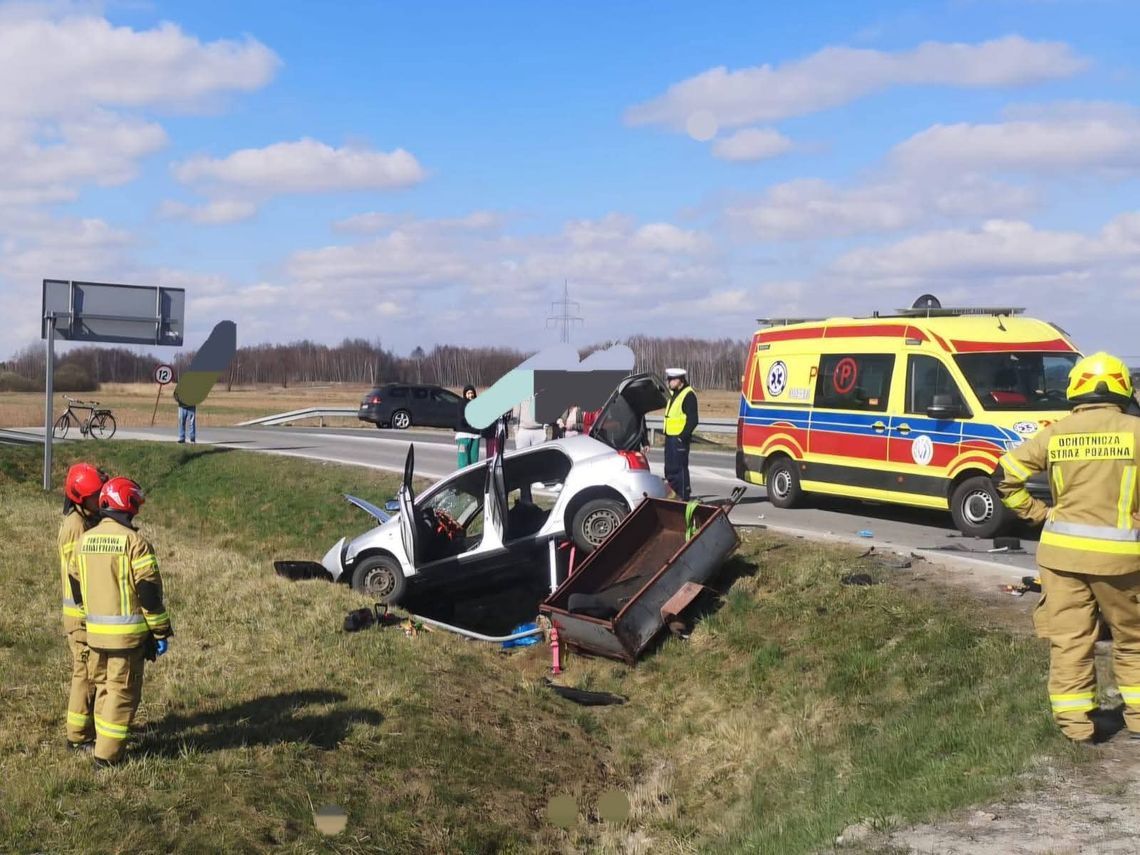 Niedzieliska, powiat brzeski, wypadek drogowy, trzy osoby w szpitalu, wypadek drogowy w powiecie brzeskim
