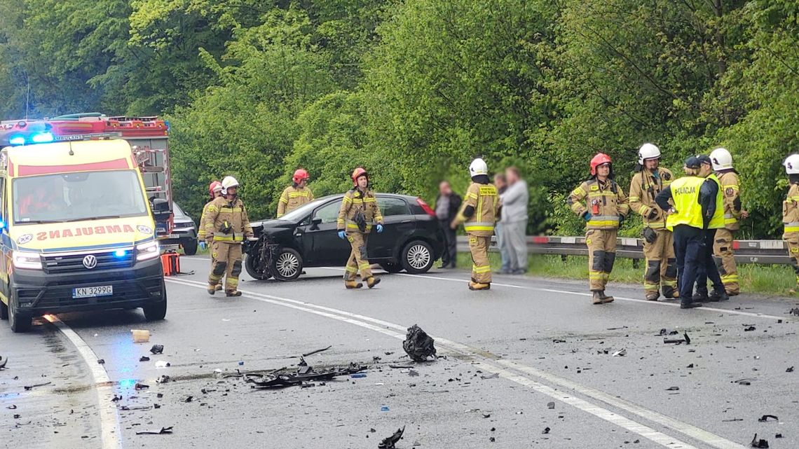 Groźny wypadek w Witowicach Dolnych. Jedna osoba w szpitalu [ZDJĘCIA]