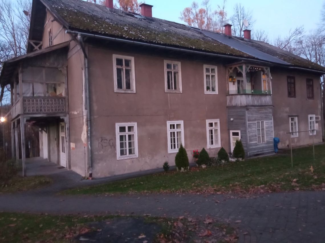 Historyczna willa "Krzywoń" w Rabce-Zdroju odzyska dawny blask Willa Krzywoń, dofinansowanie, dotacja, burmistrz Leszek Świder, Leszek Świder, Rabka-Zdrój, remont willi, styl alpejski