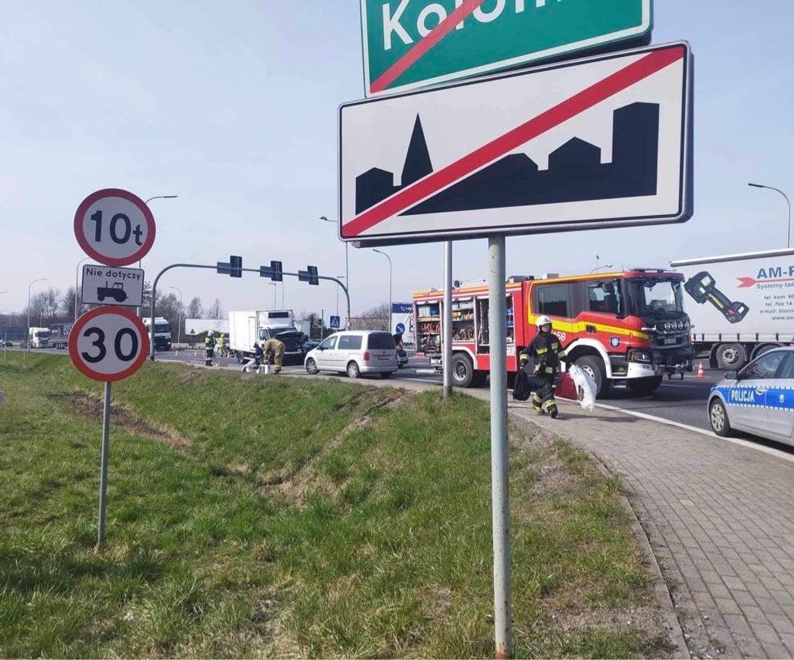 Na zdjęciu miejsce wypadku na drodze krajowej DK94 w Bolesławiu