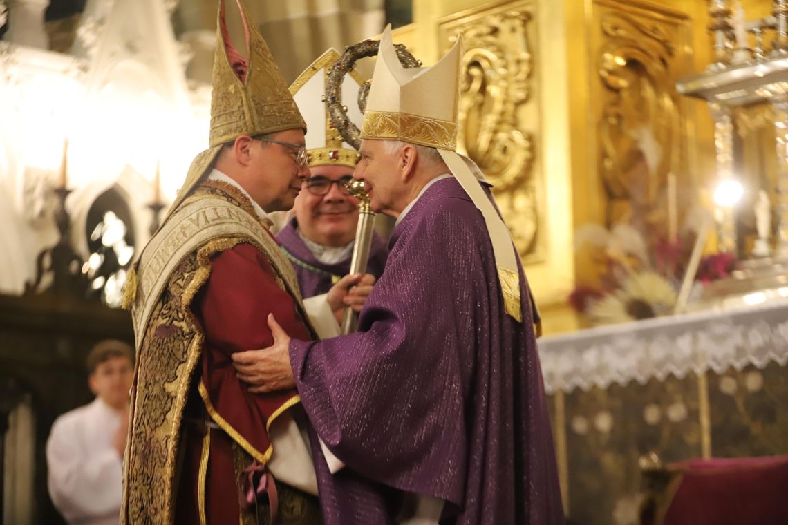 Kardynał Grzegorz Ryś, metropolita krakowski, Marek jędraszewski, Kraków ma nowego pasterza, katedra na Wawelu