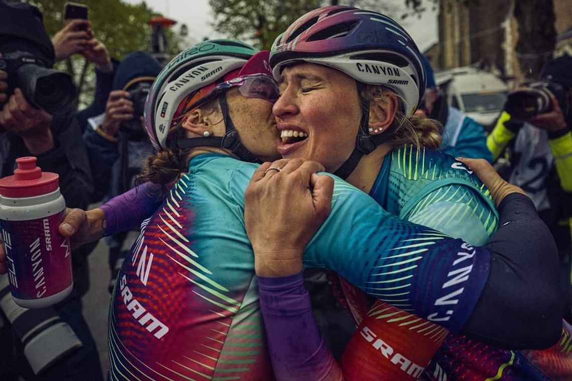 Katarzyna Niewiadoma została liderką Tour de France Femmes!!!