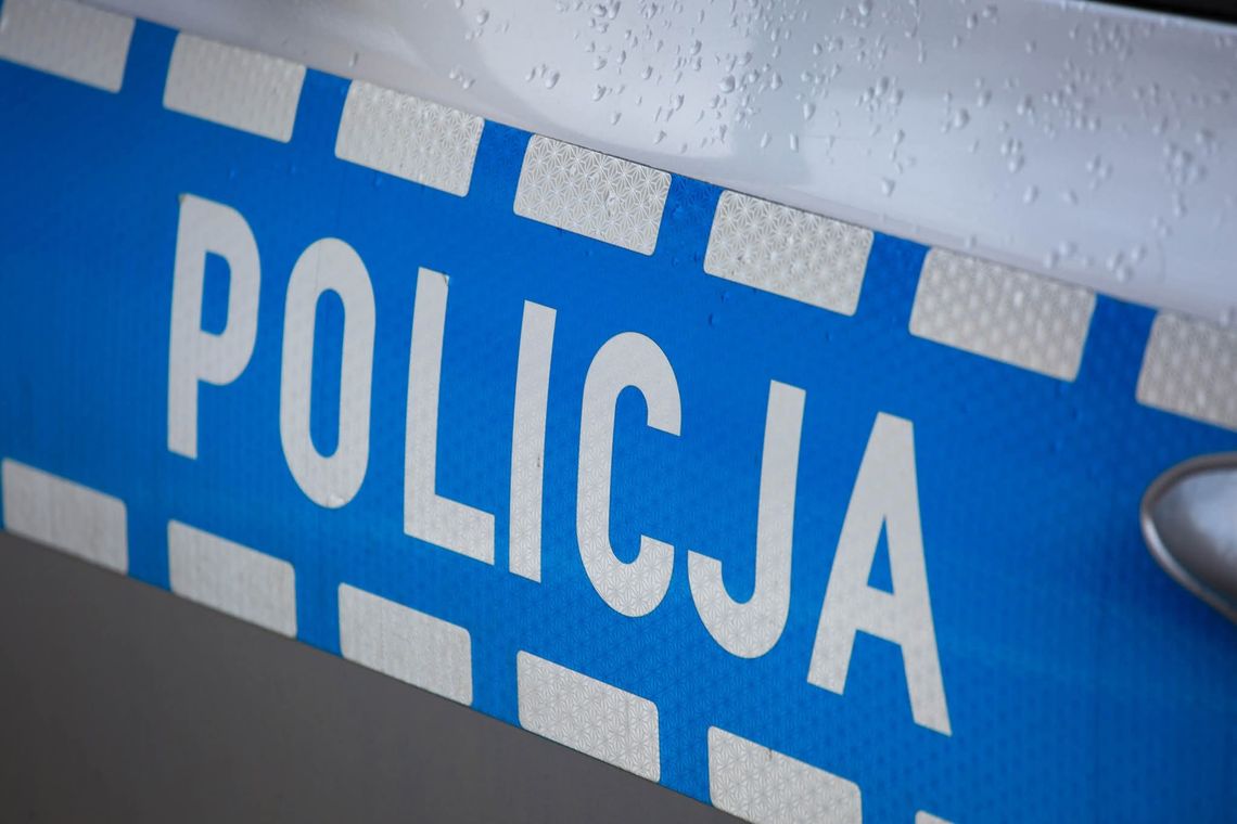 Czarny Dunajec, zakaz prowadzenia pojazdów, sądowy zakaz, Podhale, gmina Czarny Dunajec, jazda z telefonem w ręku, zatrzymanie